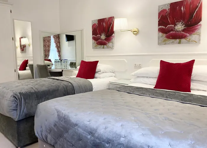 Hotell Dergvale 2*