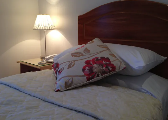 Hotell Dergvale 2*