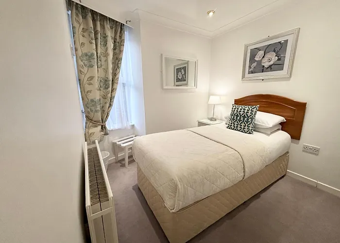 Dergvale Hotel Dublin