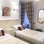 Dergvale Hotel 2*