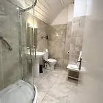 Hotel Dergvale