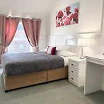 Hotel Dergvale 2*