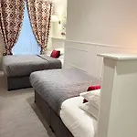 Hotel Dergvale 2*